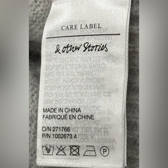 & Other Stories Gray V-Neck Dolphin Button Wool Blend Knit Cardigan. Small. NWOT - Picture 8 of 13